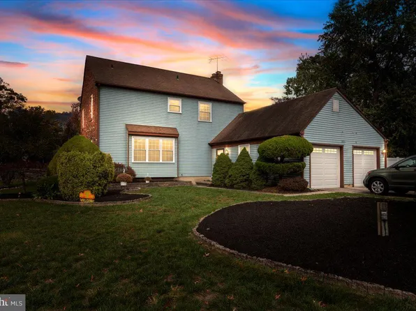 68 Sturbridge Dr, Erial, NJ 08081