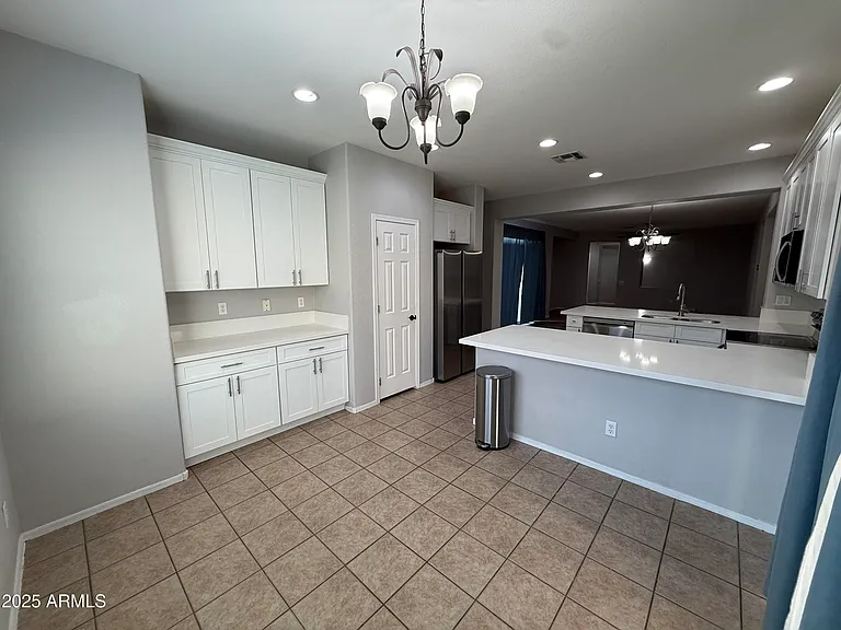 885 E Cherry Hills Dr — Photo 12