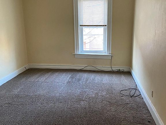 Large Bedroom