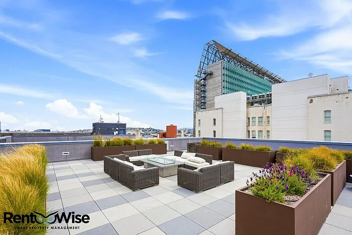 1075 Market St #808 — Photo 27