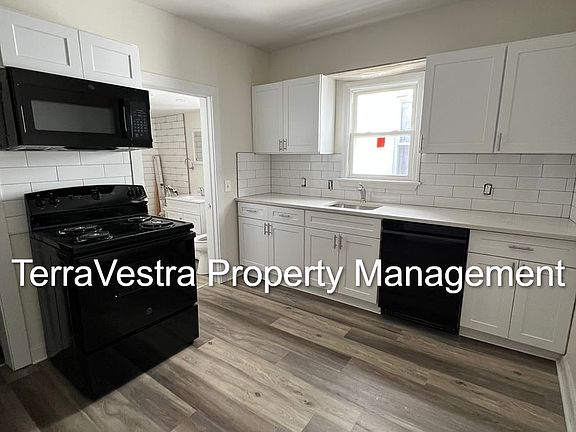 2nd image of 326-328 S 4th St #2667FA925
