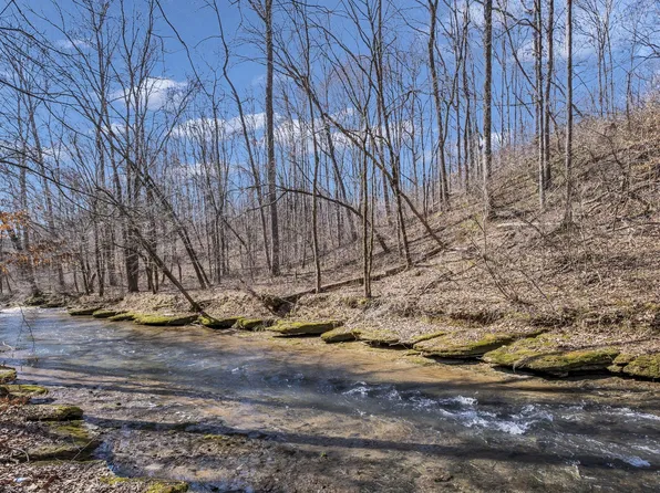 321 N Chisholm Creek Rd, Lawrenceburg, TN 38464