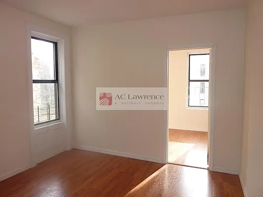 Sold by Aclawrence | media 3