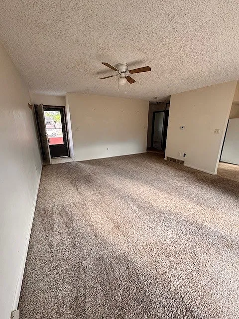 Building Photo - 1401 Cypress Dr