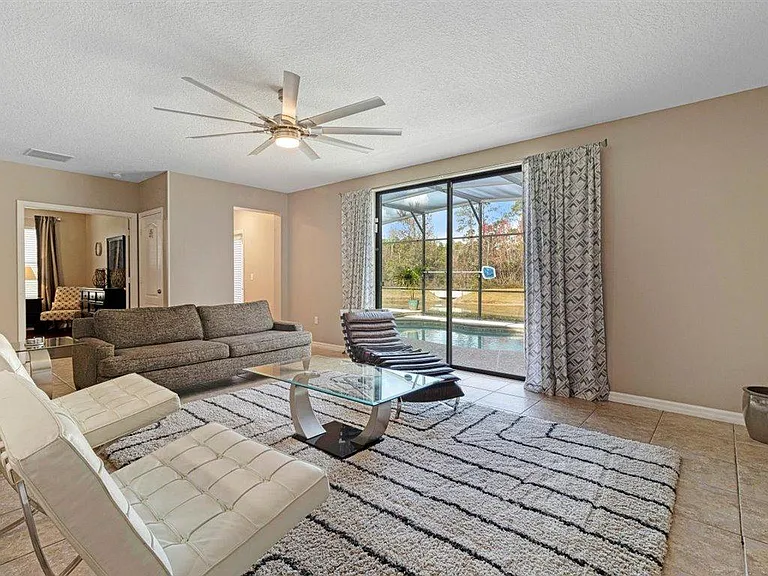 1007 Cypress Pointe Blvd — Photo 6