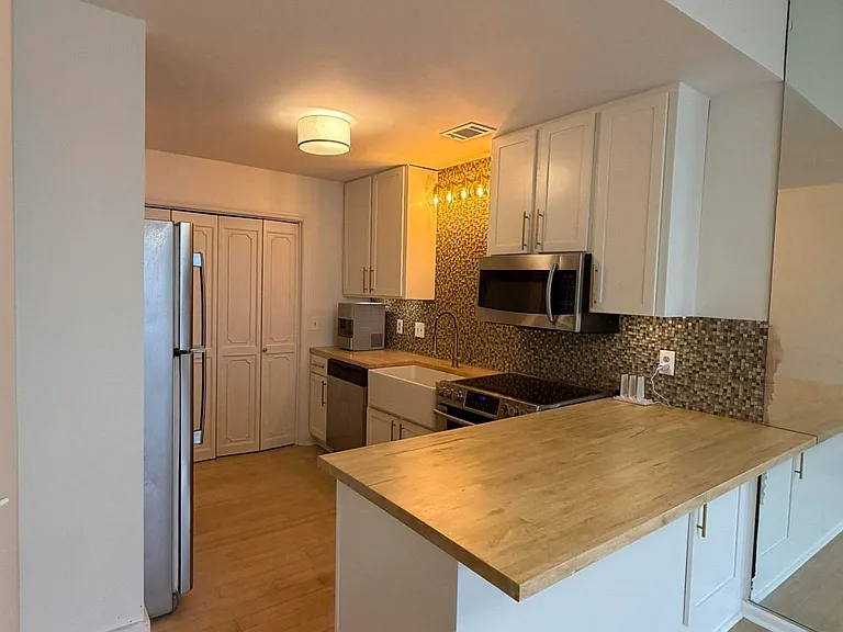 118 W Grn #118 — Photo 7