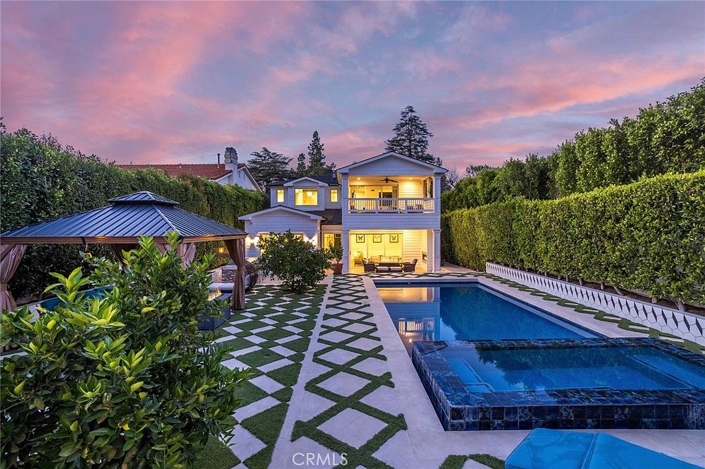 14234 Greenleaf St, Sherman Oaks, CA 91423 | MLS #SR26073920 | Zillow