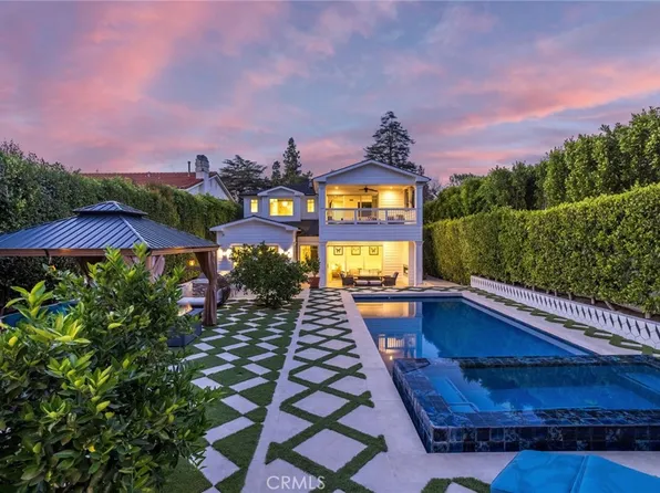 14234 Greenleaf St, Sherman Oaks, CA 91423