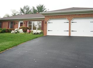 1806 Brightwood Dr, Hagerstown, MD 21740