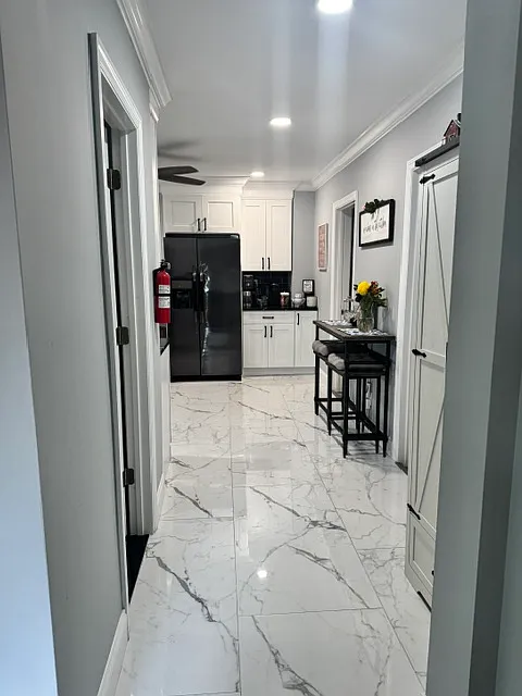 3 bed, $3,200 — Photo 3