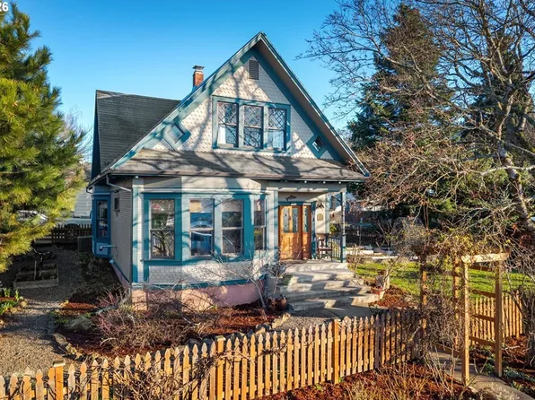 324 NE Hood St, White Salmon, WA 98672