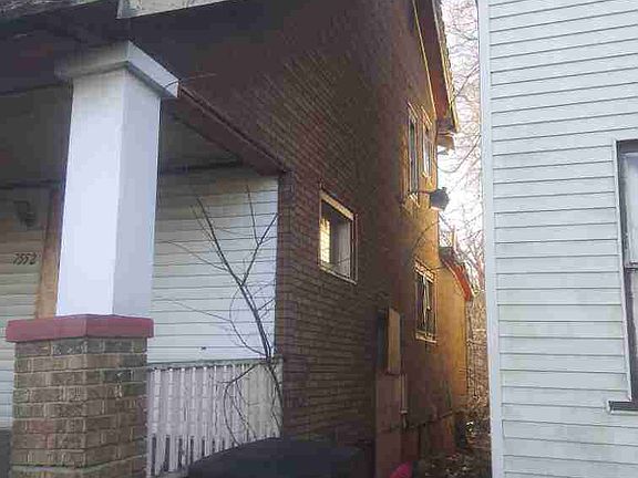 7552 St Thomas