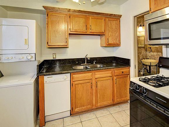 2nd image of 3412 Taylorsville Rd APT 1