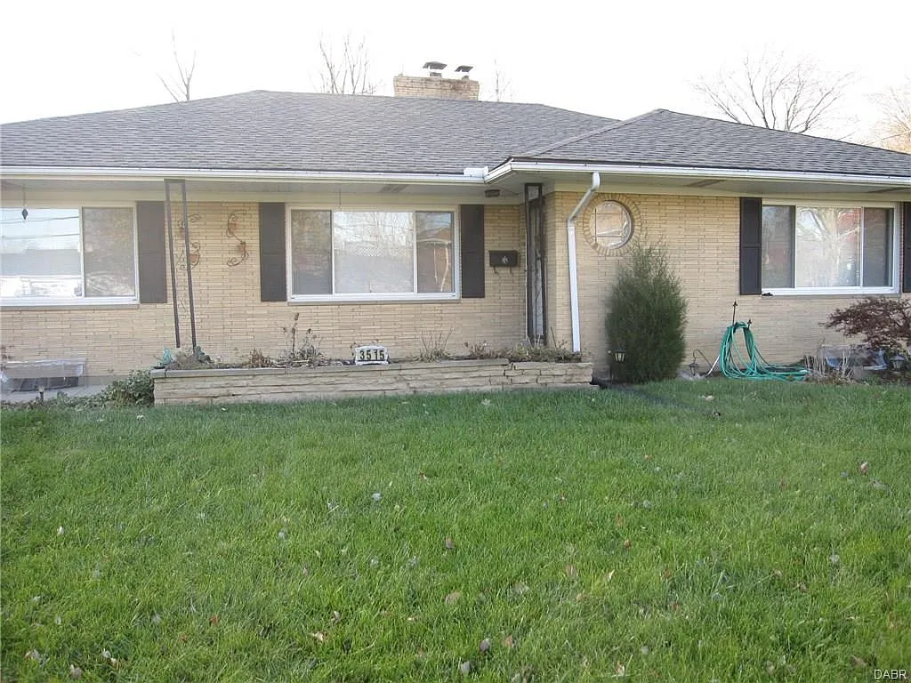 3515 Hillmont Ave photo 1