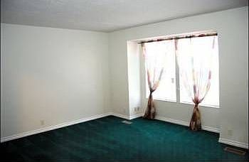 2nd image of 3091 S Pembroke Ln