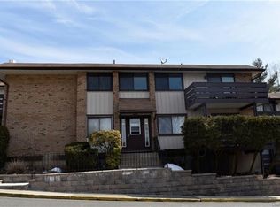 140 Sierra Vista Ln, Valley Cottage, NY 10989