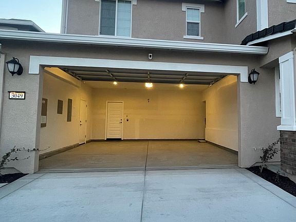 2nd image of 3049 Blackwelder Way