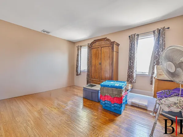 2150 Royce Street image 20 of 36