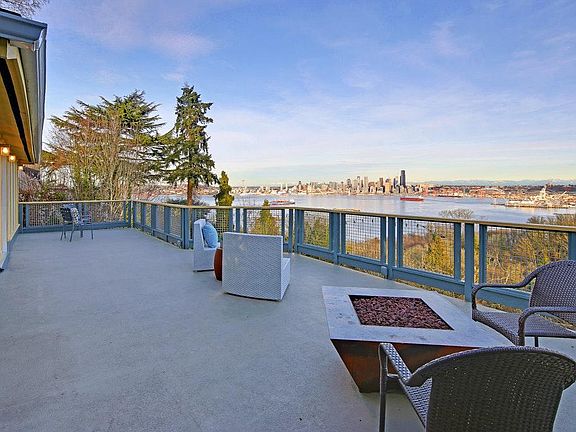 Huge private deck with a fire pit.