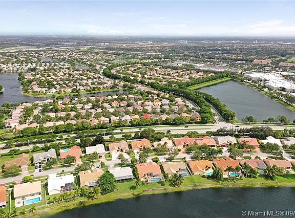 2nd image of 1000 NW 161st Ave