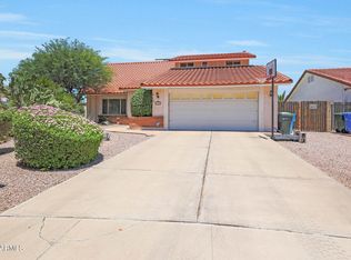 2020 E Gelding Dr, Phoenix, AZ 85022