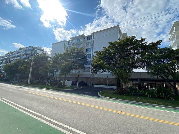 2nd image of 10000 W Bay Harbor Dr APT 20