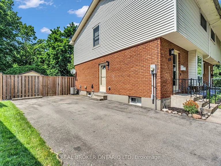 60 Tilipe Rd — Photo 3