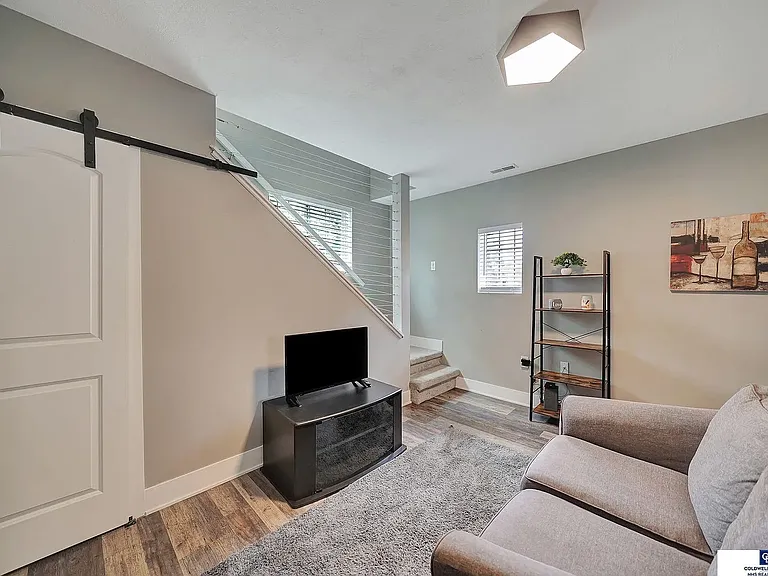 1836 H St #2 — Photo 20