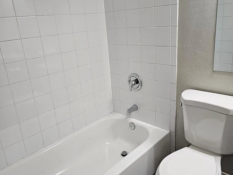 9625 N 10th Ave #5 — Photo 13