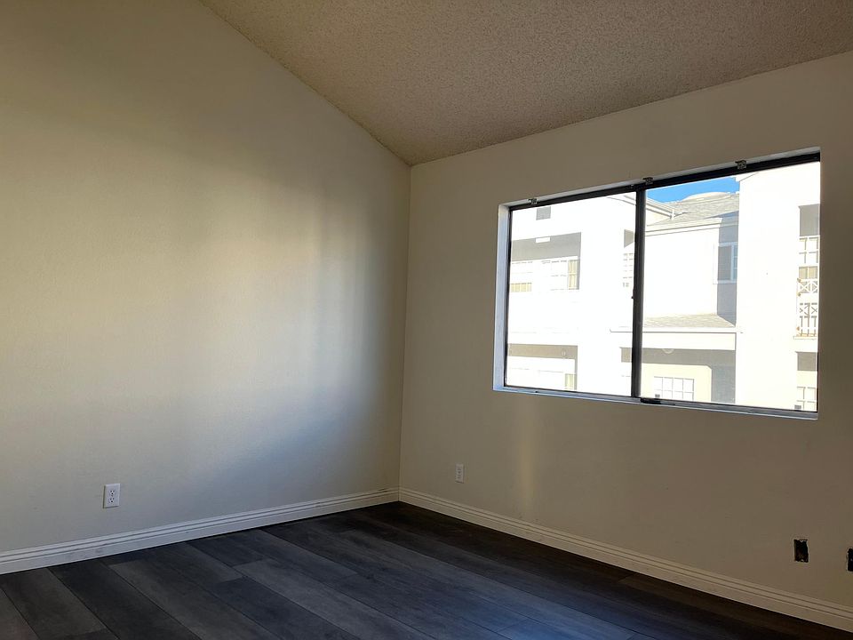 2nd image of 1259 W 168th St #3
