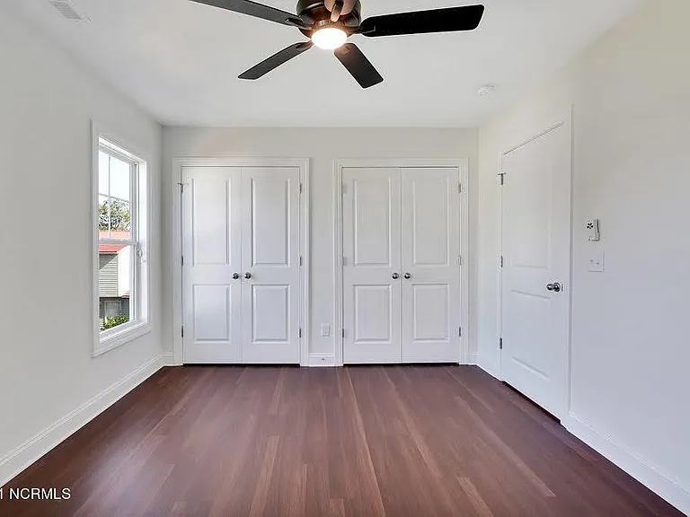 1007 Campbell St — Photo 20