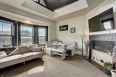 1st image of 2607 N Maryland Ave #15912505