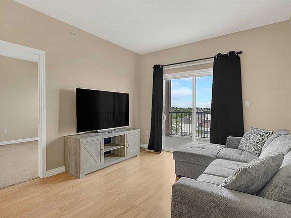 4th image of 9221 N Lakeland Dr #405