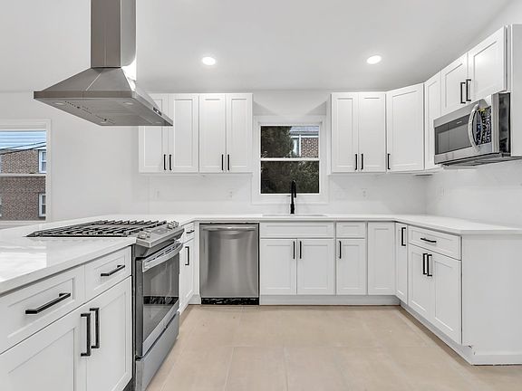 3rd image of 315 Park Ave #B