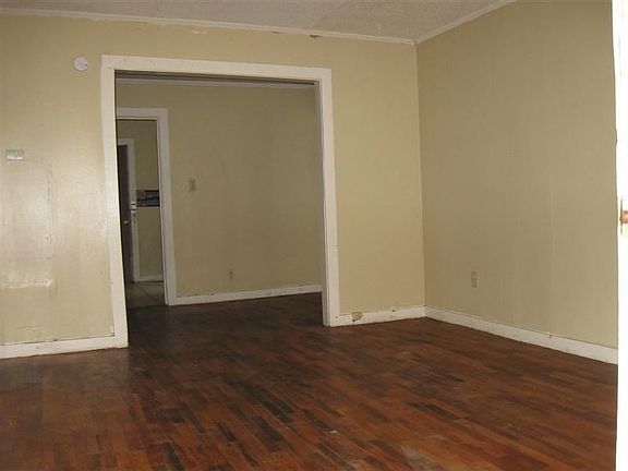 3200 University St, Memphis, TN 38127