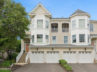 43 S Shore Dr, South Amboy, NJ 08879