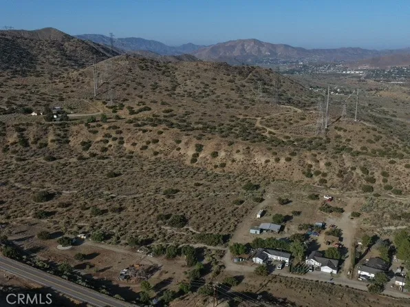 108 Angeles Forest Hwy, Palmdale, CA 93550
