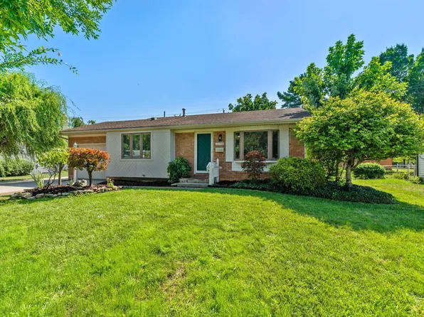 6230 Faircrest Rd, Columbus, OH 43229