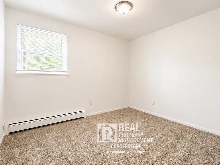 5723 E G Ave #4 — Photo 8