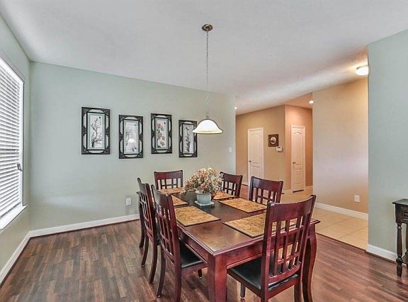 5th image of 18706 Cinnamon Ash Ct