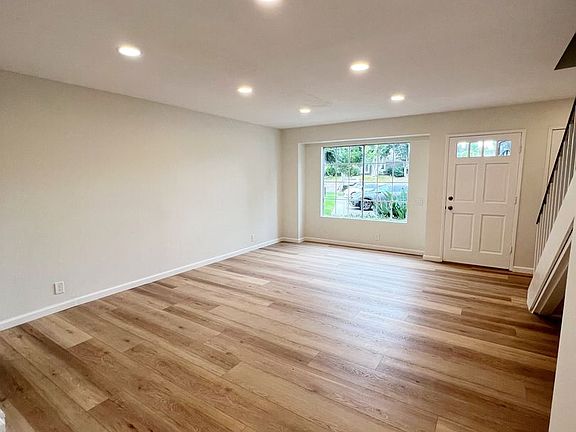 4th image of 3723 Caminito Carmel Lndg