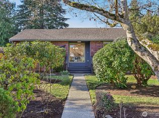 10333 Densmore Ave N, Seattle, WA