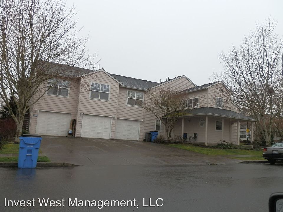 1st image of 6115 NE 35th Cir