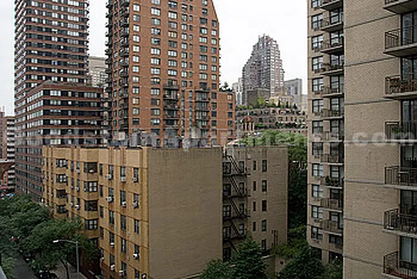 Rented by GoodRock Realty | media 25