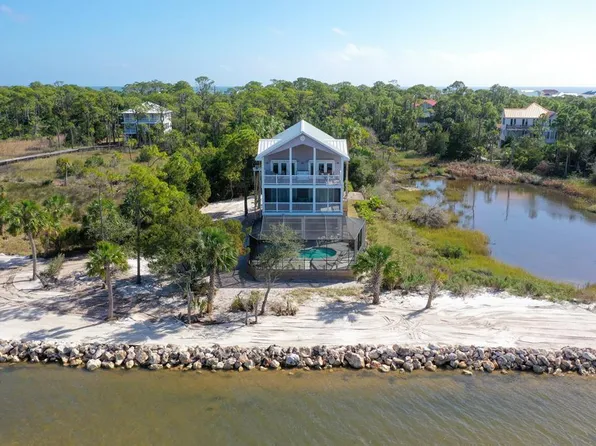 2123 Blue Heron Trl, Eastpoint, FL 32328