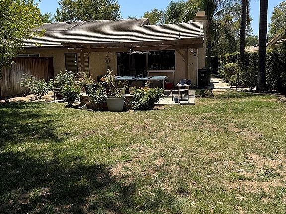 5th image of 25852 Estaban Dr