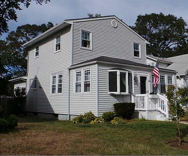 1st image of 1073 Narragansett Pkwy
