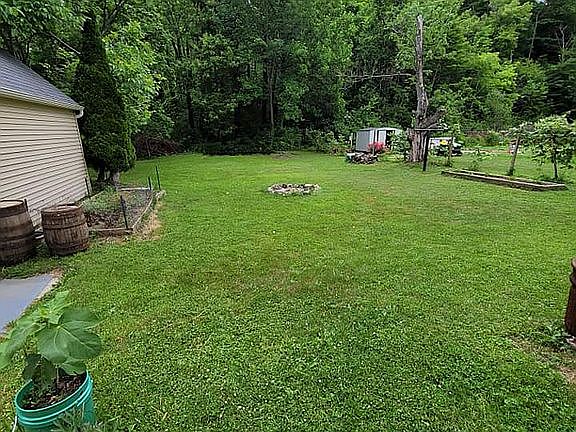 2nd image of 6023 Glade Dr