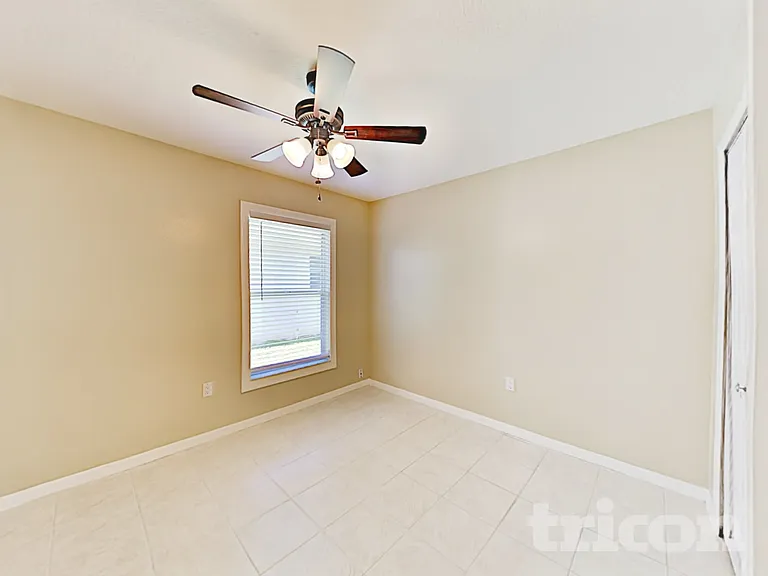 2517 Clareside Dr — Photo 34