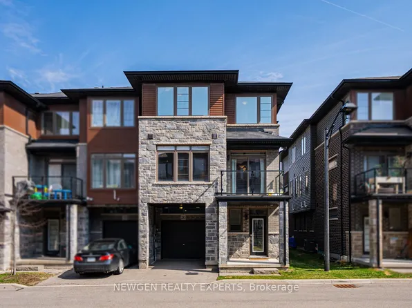 30 Times Square Blvd, Hamilton, ON